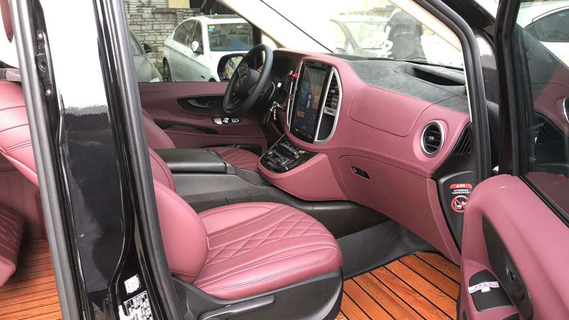 广州市带司机出租奔驰豪华七座商务车租赁(7座)_广州租车包车用车 首选广州现达租车公司