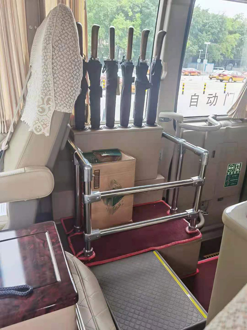 广州丰田豪华中巴车出租包天带司机包车(23座)_广州租车包车用车 首选广州现达租车公司