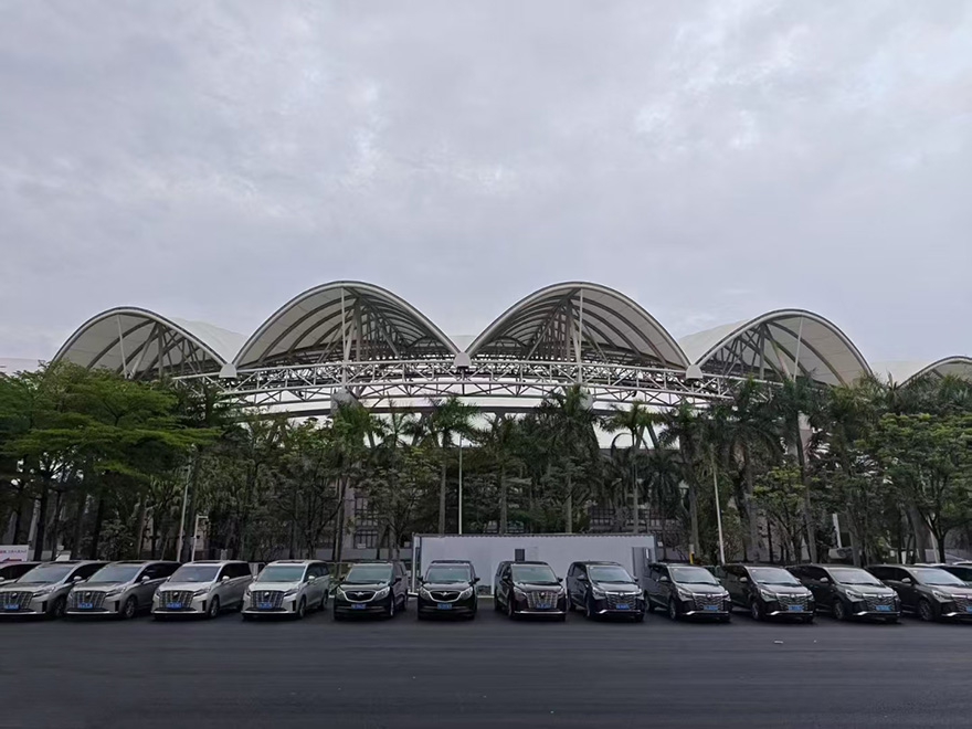 广东佛山跨界音乐嘉年华演唱会明星嘉宾商务接待租车公司_广州用车 首选现达汽车租赁公司